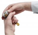 CapLok & TAGLok – Dụng cụ tháo lắp nắp ống hấp phụ